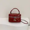 Tendencia de Moda de Invierno 2026: Mini Bolso Acolchado con Cadena, Versátil Bolso para Labiales de Hombro/Cruzado
