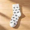 Meias de pelúcia até a panturrilha com jacquard de laço, macias e amigáveis à pele, adequadas para o uso diário, fofas e estilosas para meninas