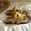 Sandalias de Exterior para Mujer, Chanclas de Estilo Birkenstock de Nicho, Ropa de Exterior de Verano, Estilo Hada Francesa, Sandalias de Tira de Dedo Planas Retro para Playa