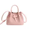 2026 Novo Estilo Fresco Moda Feminina Coreana Casual Chique Bolsa de Cesta de Mão, Bolsa Transversal de Nicho para o Dia a Dia