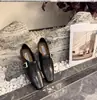 Versión en stock~Zapatos de cuero para mujer estilo británico, cuadrados y de tacón grueso, adecuados para ir al trabajo, con diseño de slip-on y hebilla de cinturón