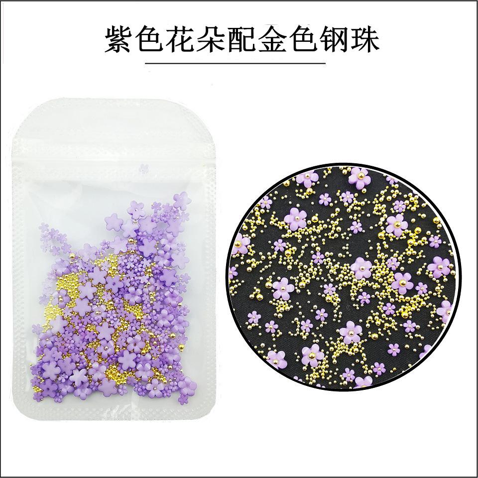 紫色花朵配金色钢珠