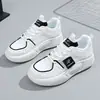 Zapatos de Malla Personalizados K8621 Nuevos para Mujer Primavera/Verano 2023 Zapatos de Malla Transpirables Aumentan la Altura Suela Gruesa Estudiante Deportivos