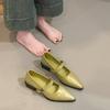 Sapatilhas de Salto Grosso Bico Fino para Mulheres 2025 Primavera e Verão Novo Estilo Salto Médio Francês Sapatos de Couro Pequenos Tira de Velcro Sapatos Mary Jane
