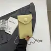 Bolso para teléfono móvil de mujer 2026 verano nuevo diseño de moda bolso bandolera con cadena, bolso cuadrado pequeño de alto valor, bolso de hombro y axila para mujer