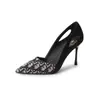 Novos Sapatos de Salto Alto Estilosos para Mulheres Versáteis Bico Fino Salto Agulha Sapatos da Moda
