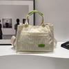 Moda Novo estilo coreano nicho luz luxo veludo cotelê bolsa de ombro casual simples para todos os jogos de alto valor Crossbody Tote Bag