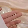 Brincos Exquisitos Mini Coração Borboleta de Prata Esterlina S925 para Mulheres Popular Estilo Fada Simples Versátil Atacado