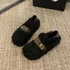 Plus veludo estilo coreano slip-on inverno interno aumento de altura sapatos de algodão fivela de couro 2026 dois usos sapatos peludos femininos quentes