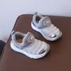 Zapatos Infantiles Caterpillar 2025 Otoño Nuevo Estilo Zapatos Individuales de Malla para Niñas Zapatos Deportivos Casuales Transpirables de Suela Suave para Niños