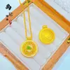 Livro Vermelho Pequeno Mesmo Estilo Ouro Areia Incrustado com Diamante Giratório Cabacinha Verde Bússola Pingente Novo Estilo Chinês Giratório Bússola Colar Atacado