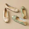 Zapatos de un solo paso para uso ligero estilo bosque calzado exterior zapatos de vestir 2026 de moda sin cordones nicho con faldas franceses antideslizantes zapatos de vestir mujer