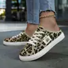 Zapatos de Lona Nuevos para Estudiantes Femeninas Primavera y Otoño 2025, Zapatos Casuales de Fácil Poner, Versátiles, Transpirables, Blancos, Modernos