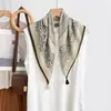 Pañuelo Cuadrado Vintage con Borlas Estampado Paisley Pañuelo para el Cuello con Colgante Estampado de Lunares y Anacardos Pañuelo de Seda con Flecos para Mujer Imitación de Algodón y Lino