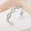 Pulseira de Aço Inoxidável de Alta Costura Personalizada para Mulheres, Joia Versátil de Aço Titânio de Nicho, Acessórios de Luxo Leve