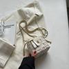 Bolso pequeño de hombro cruzado de nicho de moda popular de este año para mujer 2022 nuevo bolso cuadrado pequeño estilo Chiang de lana con cadena pequeña
