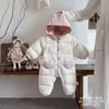 [Liquidação de macacão de inverno acolchoado - sem trocas ou devoluções, por favor, não compre se se importar.] Macacão de bebê acolchoado, estilo inverno