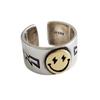 Versión coreana del anillo de estrella de cinco puntas rayo plateado Mori Thai moda personalidad retro Sonrisa Dorada Anillo abierto venta al por mayor