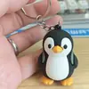 Em Estoque Fofo e Adorável Pinguim Pequeno Chaveiro DIY Pingente Personalizado Desenho Animado Criativo Acessório de Mochila em PVC