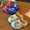 EVA Verano Nuevo Lindo Dibujos Animados Niños Niñas Zapatos de Agujeros Antideslizantes Resistentes al Desgaste Transpirables Zapatos de Agujeros para el Hogar
