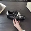Zapatillas de entrenamiento alemanas de bloques de color, zapatillas de diseño cómodo para mujer con suela blanda y a la moda, nuevo estilo versátil 2026 para primavera y otoño con cordones, nicho