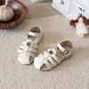 Sandalias Cerradas para Niñas Suela Suave Hueca Zapatos Romanos Estilo Verano 2026 Zapatos Infantiles Sandalias de Princesa para Niñas Pequeñas