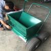 Máquina de Lijado de Césped Empujada a Mano Carrito Relleno de Partículas Mantenimiento de Césped de Campo de Fútbol Máquina de Lijado de Césped Artificial