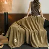 Manta doble cara de cachemira simple y cálida estilo japonés, manta suave de color sólido para siesta en la oficina, manta multifuncional para sofá