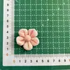 Série de Bordados em Tecido Desenho Animado Colorido Fofo Xadrez Flor de Cinco Pétalas Feito à Mão DIY Acessórios de Cabelo Acessórios para Roupas