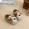 Sapatos de Couro com Solado Macio para Meninas, Outono 2026, Sapatos Birkenstock de Cachorrinho de Pelúcia com Laço, Sapatos Fofos de Princesa para Crianças de 3-6 Anos