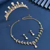 Tiara Corona de Novia Blanca Vestido de Novia Accesorios para el Cabello de Cumpleaños Coreano Lujo Atmosférico Collar Pendientes Traje de Tres Piezas para Mujer