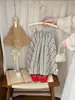 Pantalones a rayas anti-mosquitos estilo coreano para bebés y niños pequeños, pantalones de verano transpirables holgados de pierna ancha para niñas, pantalones casuales modernos y de moda para bebés