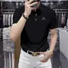 Nueva camiseta POLO simple de lujo para hombre, estilo europeo, no necesita planchado, elástica, camiseta de manga corta con cuello de alta gama, corte ajustado, tejido fresco