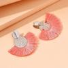Nuevos Aretes Transfronterizos Aretes de Estilo Bohemio Europeo y Americano Aretes Creativos Hechos a Mano con Borlas en Forma de Abanico Aretes para Mujer