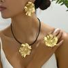 Aretes de flores simples retro franceses, collar, traje de personalidad con incrustaciones de perlas, anillo para damas, arete, joyería al por mayor
