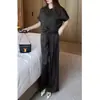 Verão com um conjunto de terno de moda elegante de temperamento de deusa, conjunto de duas peças com calça de perna larga casual da moda
