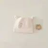Touca para bebê recém-nascido de 0 a 3 meses, camada dupla Classe A, sem costura, à prova de vento e respirável, projetada para proteger a fontanela