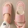 Pantufas de tecido xadrez para casa, para mulheres, outono e inverno, antiderrapantes, respiráveis, para o chão, para mulheres