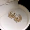 Pendientes de Cesta de Flores Huecas de Perlas Estilo Francés Vintage para Mujer, Lujo Ligero, Gama Alta, Versátiles, Diseño Único