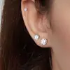 Pendientes de Cobre Blanco de Cuatro Garras a la Moda para Mujer, Estilo de Lujo Ligero de Nicho para Pareja, Pendientes Versátiles, Clavos Amigables con los Oídos, Joyería para Orejas Transfronteriza