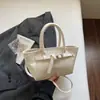 Bolso de Motocicleta Retro de Moda para Mujer 2026 Nuevo Modelo Bolso de Mano Versátil de Alta Gama Diseño de Nicho Bolso de Hombro Único Cruzado