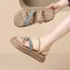 Sandalias de Exterior Simples con Suela Gruesa para Mujer 2026 Nueva Moda Versátiles de Doble Uso Ligeras Cómodas para Mujeres Embarazadas Chanclas de Una Tira
