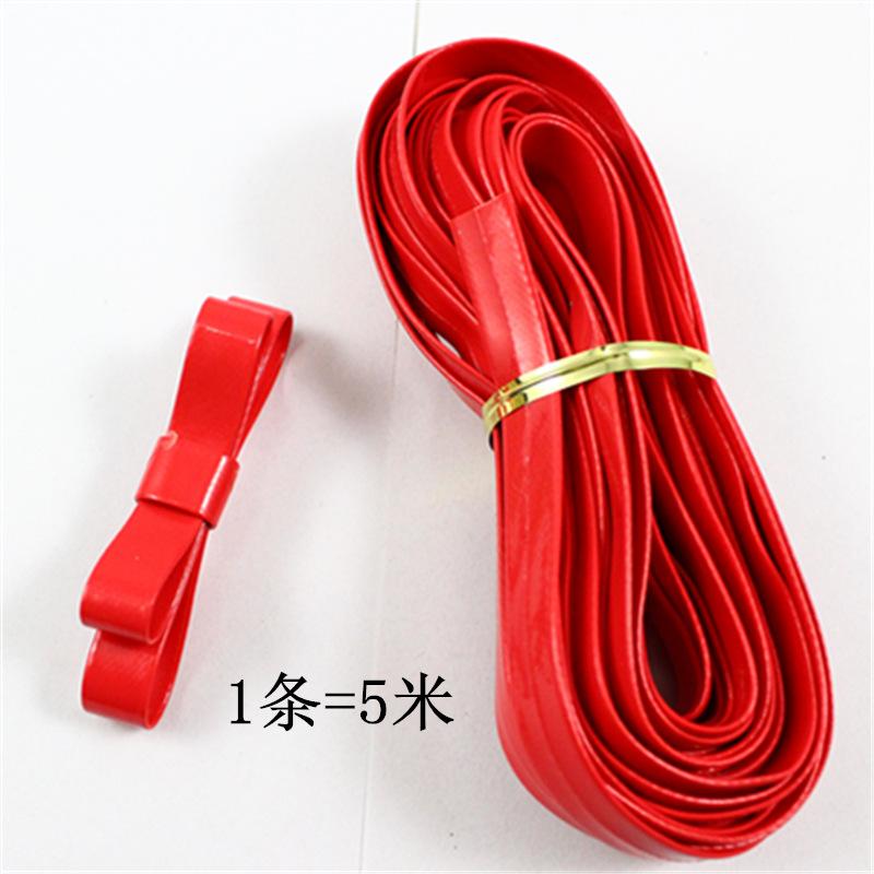 镜面革大红压条和蝴蝶结产品