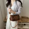 Bolso Pequeño de Calidad para Comercio Exterior para Mujer 2026 Nuevo Modelo Estampado Bolso de Hombro para Viajes Diarios Moda Simple Retro Bolso de Hombro Cruzado