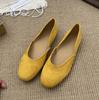 Sapatos de camurça baixos para mulheres, primavera de 2025, novos sapatos de vovó estilo coreano, calçados de trabalho de uma perna, sola macia, sapatos femininos elegantes