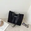 2026 Color Sólido Moda Nueva Tendencia Simple Popular Bolso Tote de Gran Capacidad para Mujer Textura Colgante Casual Bolso para el Trabajo