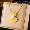 Elegante collar de corazón de doble capa, cadena de acero inoxidable chapada en oro de moda de nicho transfronterizo, cadena para la clavícula de lujo ligero para mujer
