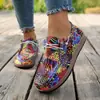 Sapatos Populares de Lona com Cadarço para Mulheres 2025 Tênis Flat Graffiti Exportação Colorida Transfronteiriça Cano Baixo Tamanho Grande Estilo Étnico