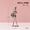 Portalápices de Hierro de Iron Man Creativo Simple Piano Violín Saxofón Escritorio Lujo Ligero Adorno Decorativo de Arte Regalo