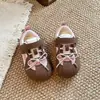 Sapatos de Menina Calçados Infantis Princesa Sapatos de Treino Alemães Tênis Esportivos de Plataforma 2026 Novo Outono Menina Bebê Sola Macia Calçados Casuais